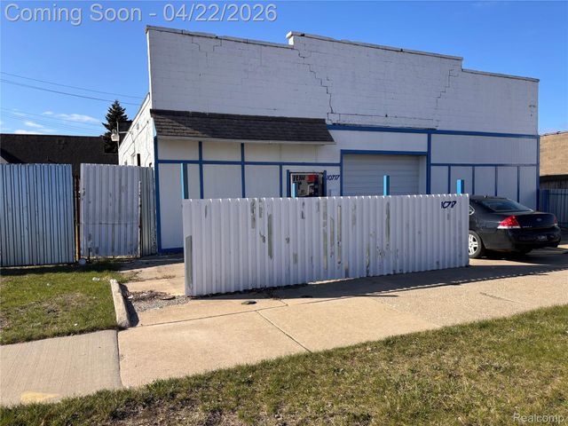 10717 Fenkell Street, Detroit, MI 48238