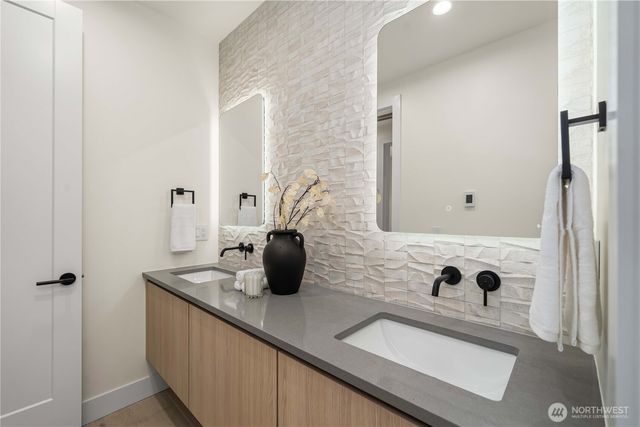 7356 151st Avenue NE, Redmond, WA 98052