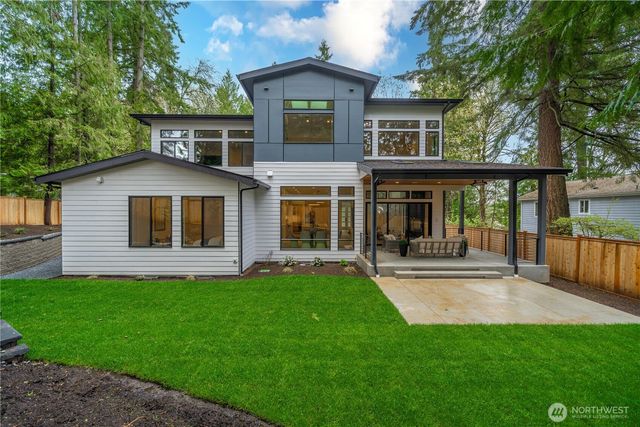 7356 151st Avenue NE, Redmond, WA 98052