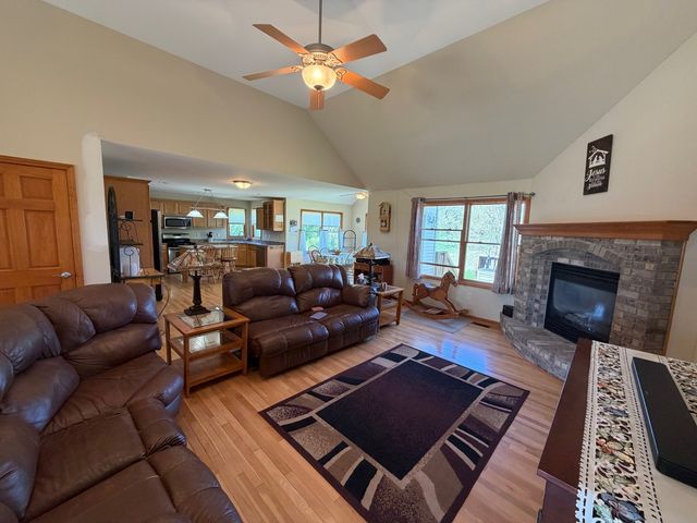 1305 W Northwind Drive, Sandwich, IL 60548