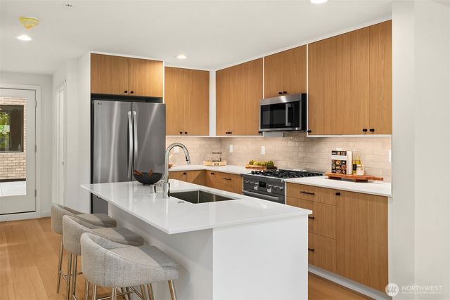 958 NW 54th Street, Seattle, WA 98107