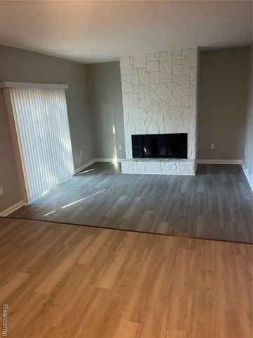18450 Buckhannon Street, Roseville, MI 48066