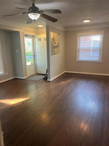 18450 Buckhannon Street, Roseville, MI 48066