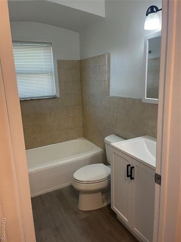 18450 Buckhannon Street, Roseville, MI 48066