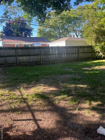 18450 Buckhannon Street, Roseville, MI 48066