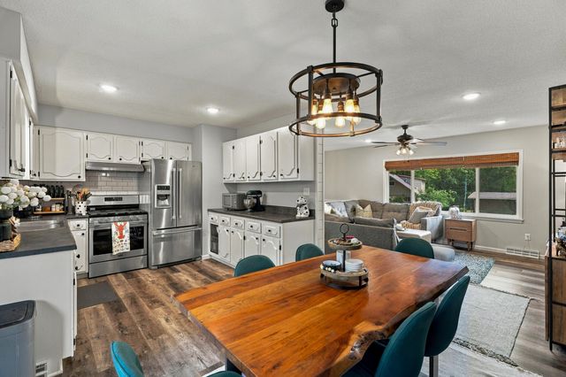 2905 LYNNWOOD DR, Columbia, MO 65203