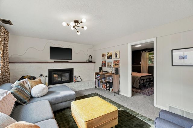 2905 LYNNWOOD DR, Columbia, MO 65203