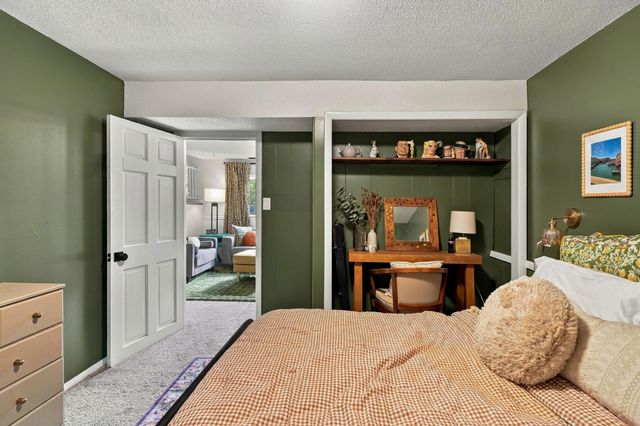 2905 LYNNWOOD DR, Columbia, MO 65203