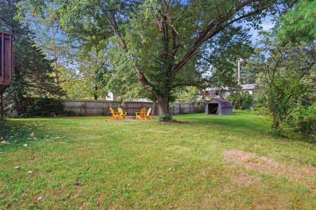 2905 LYNNWOOD DR, Columbia, MO 65203
