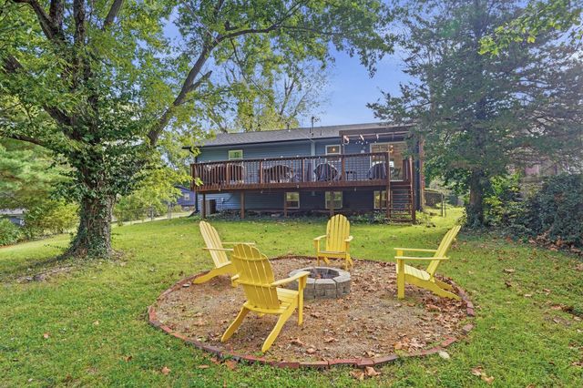 2905 LYNNWOOD DR, Columbia, MO 65203
