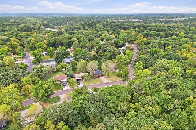 2905 LYNNWOOD DR, Columbia, MO 65203