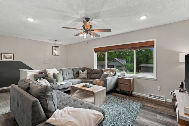 2905 LYNNWOOD DR, Columbia, MO 65203