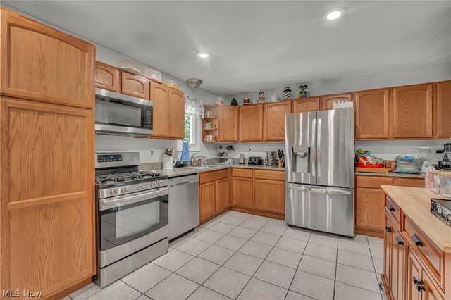 20338 Westwood Drive, Strongsville, OH 44149