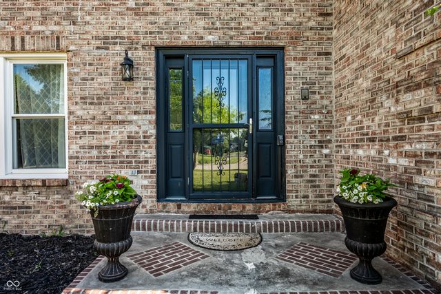 11126 Echo Grove Lane, Indianapolis, IN 46236