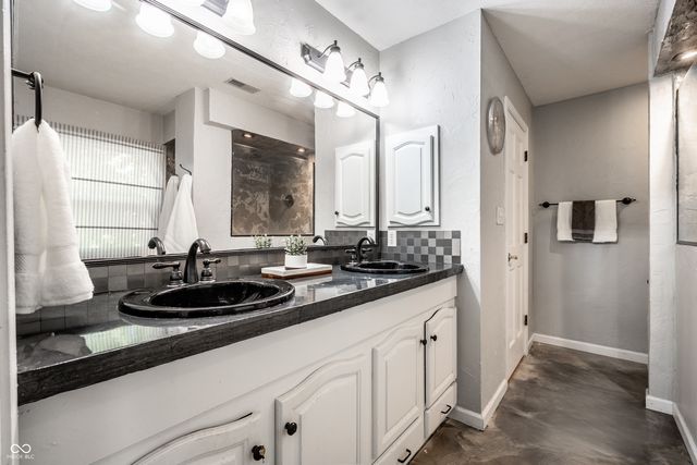 11126 Echo Grove Lane, Indianapolis, IN 46236