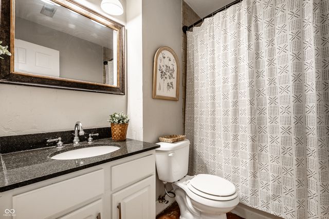 11126 Echo Grove Lane, Indianapolis, IN 46236