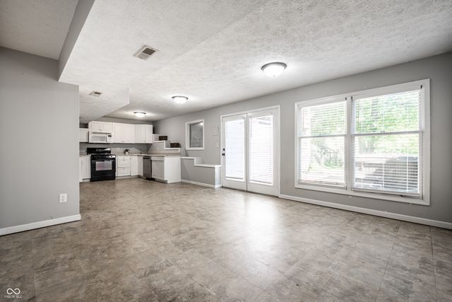 11126 Echo Grove Lane, Indianapolis, IN 46236
