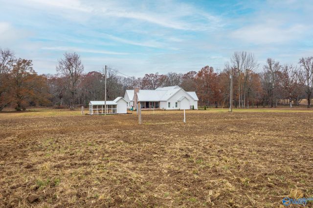 500 Phillips Road, Hazel Green, AL 35750