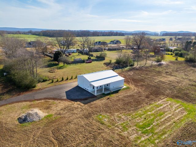 500 Phillips Road, Hazel Green, AL 35750