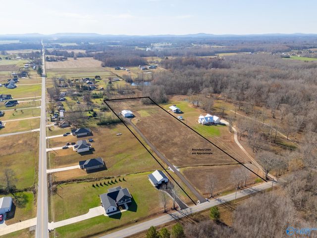 500 Phillips Road, Hazel Green, AL 35750