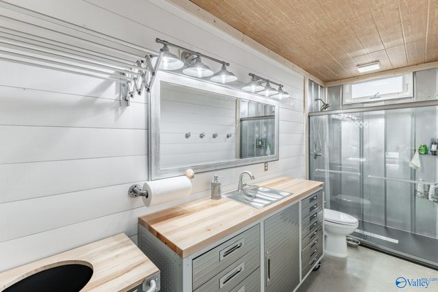 500 Phillips Road, Hazel Green, AL 35750