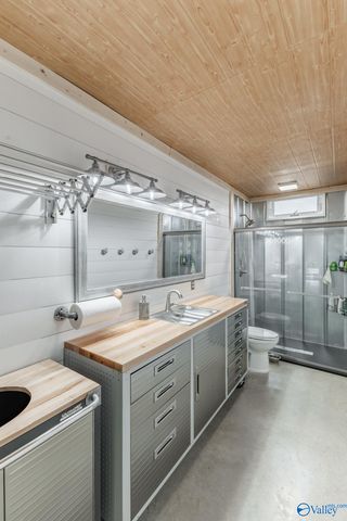 500 Phillips Road, Hazel Green, AL 35750