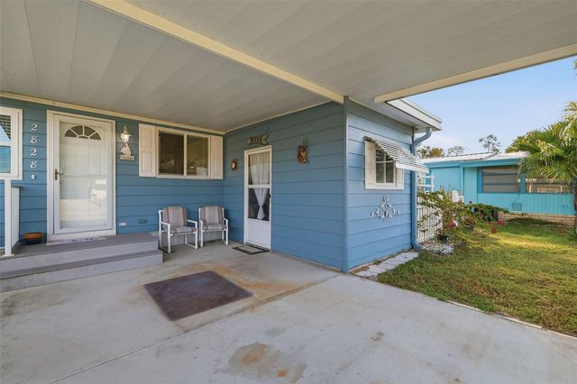 2828 MANATEE ROAD, Tavares, FL 32778