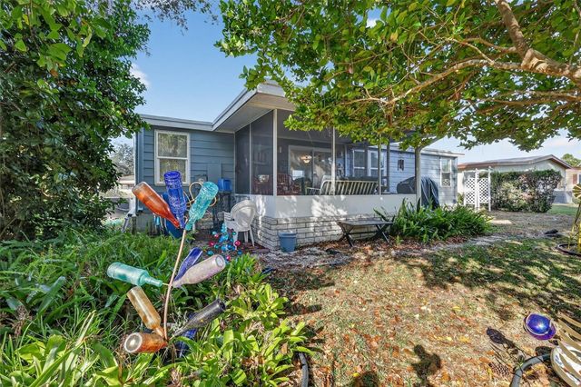 2828 MANATEE ROAD, Tavares, FL 32778