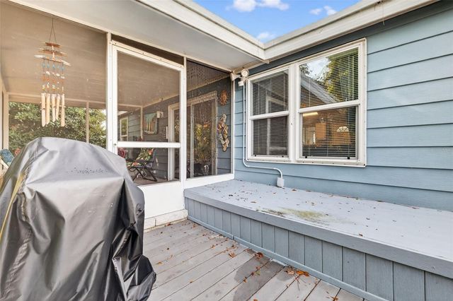 2828 MANATEE ROAD, Tavares, FL 32778