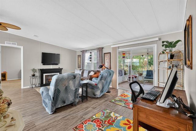 2828 MANATEE ROAD, Tavares, FL 32778