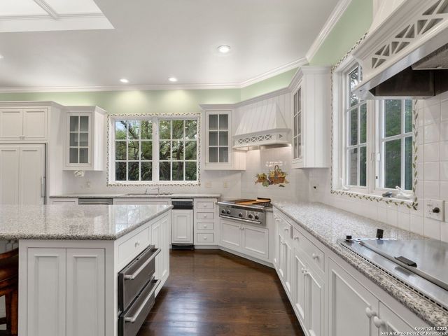 100 Tomahawk, Hill Country Village, TX 78232