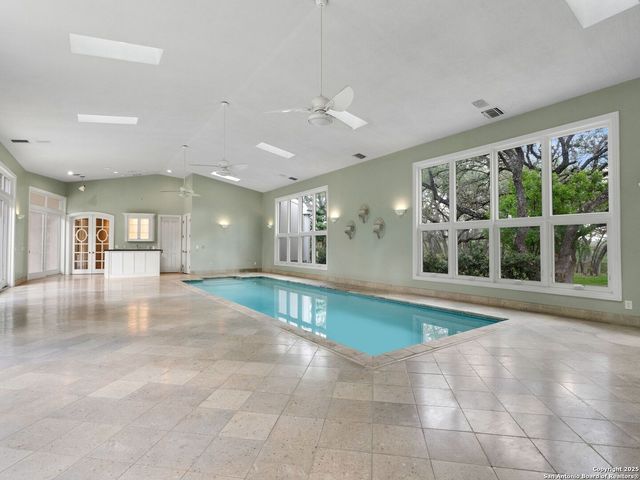 100 Tomahawk, Hill Country Village, TX 78232