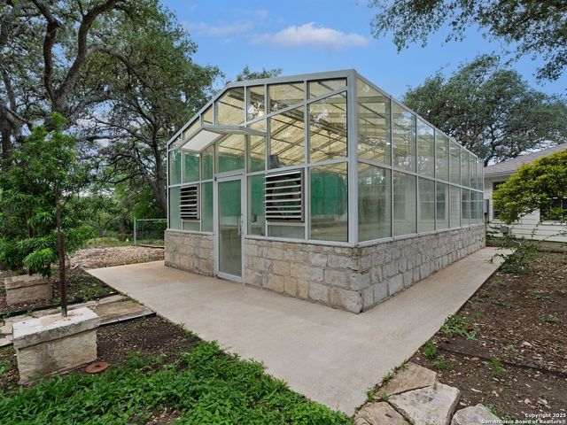100 Tomahawk, Hill Country Village, TX 78232