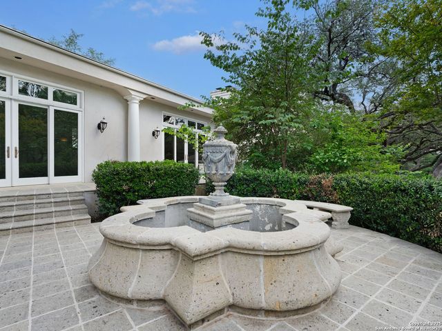 100 Tomahawk, Hill Country Village, TX 78232