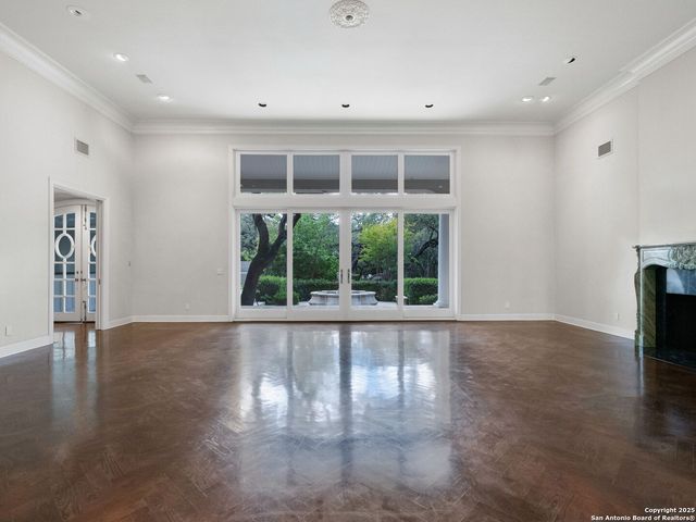 100 Tomahawk, Hill Country Village, TX 78232
