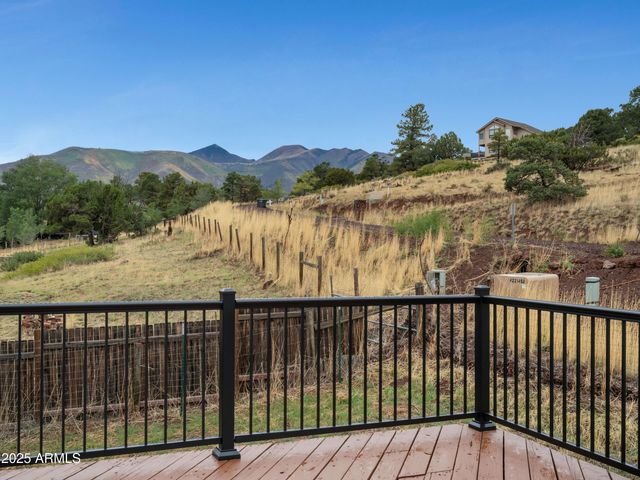 11285 Homestead Lane, Flagstaff, AZ 86004