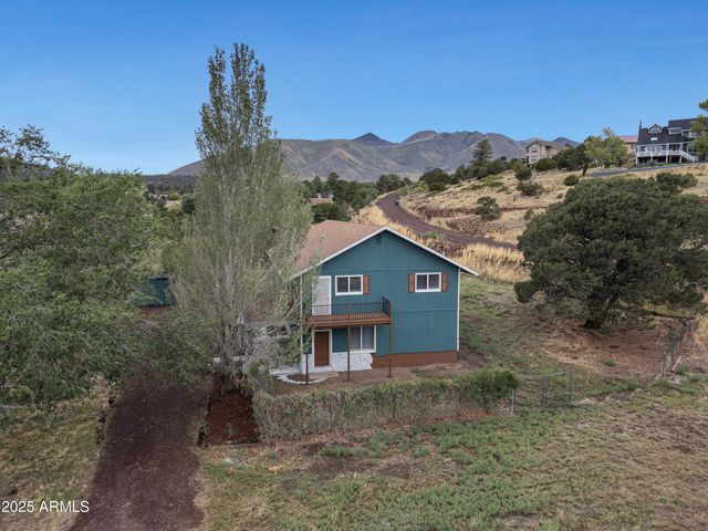 11285 Homestead Lane, Flagstaff, AZ 86004