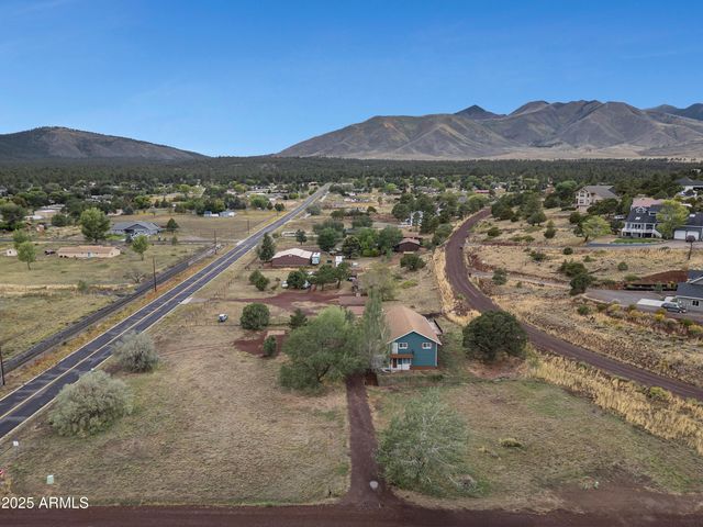 11285 Homestead Lane, Flagstaff, AZ 86004