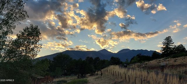 11285 Homestead Lane, Flagstaff, AZ 86004