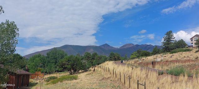 11285 Homestead Lane, Flagstaff, AZ 86004