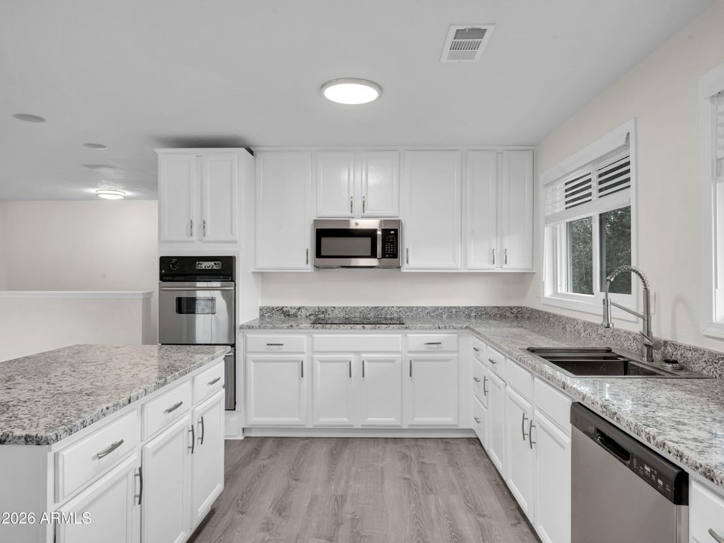 11285 Homestead Lane, Flagstaff, AZ 86004