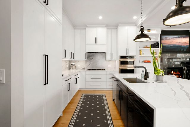 4218 N Kildare Avenue, Chicago, IL 60641