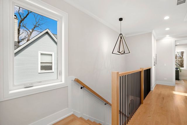 4218 N Kildare Avenue, Chicago, IL 60641