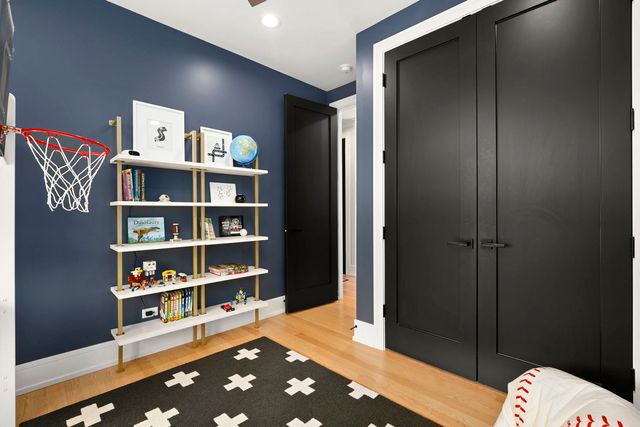 4218 N Kildare Avenue, Chicago, IL 60641