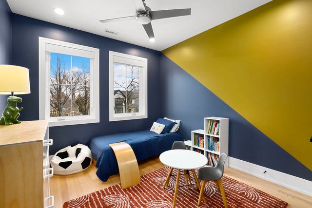 4218 N Kildare Avenue, Chicago, IL 60641