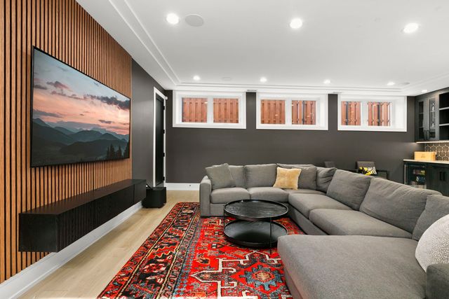 4218 N Kildare Avenue, Chicago, IL 60641