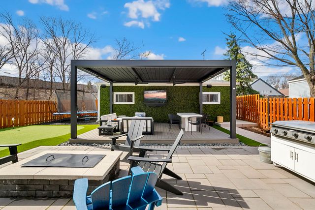 4218 N Kildare Avenue, Chicago, IL 60641