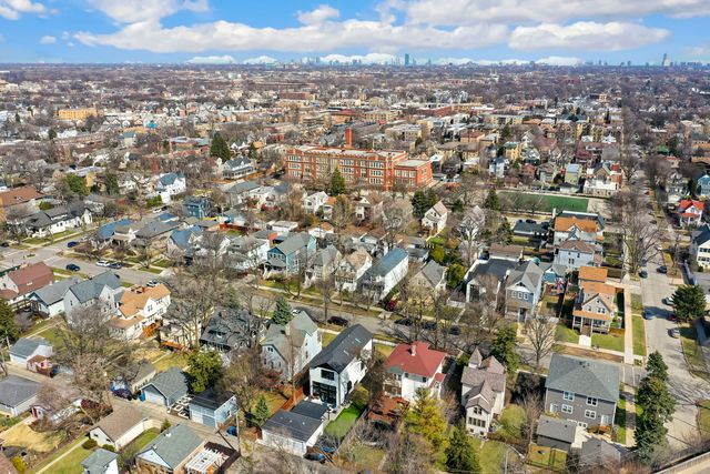 4218 N Kildare Avenue, Chicago, IL 60641