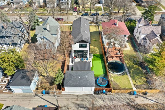 4218 N Kildare Avenue, Chicago, IL 60641