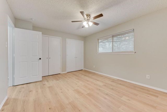1726 W Sanford Street D, Arlington, TX 76012